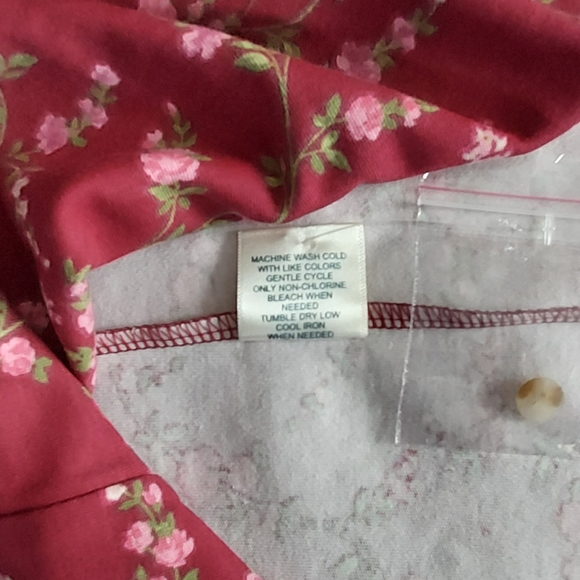 Blair, size M, button Henley, NWOT, 'winterberry' (red floral) - Picture 6 of 6